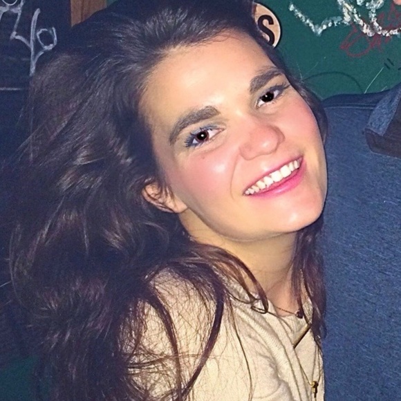 Meet your Posher, Rosie - Picture 1 of 7